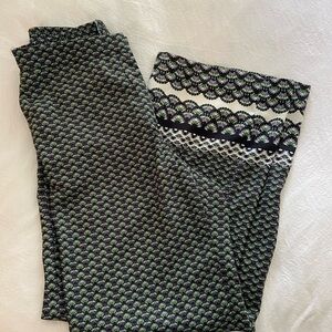 H&M Patterned Pants - Black and Green